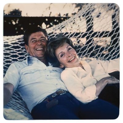 Apathy – Mom & Dad (CD) (2025) (FLAC + 320 kbps)